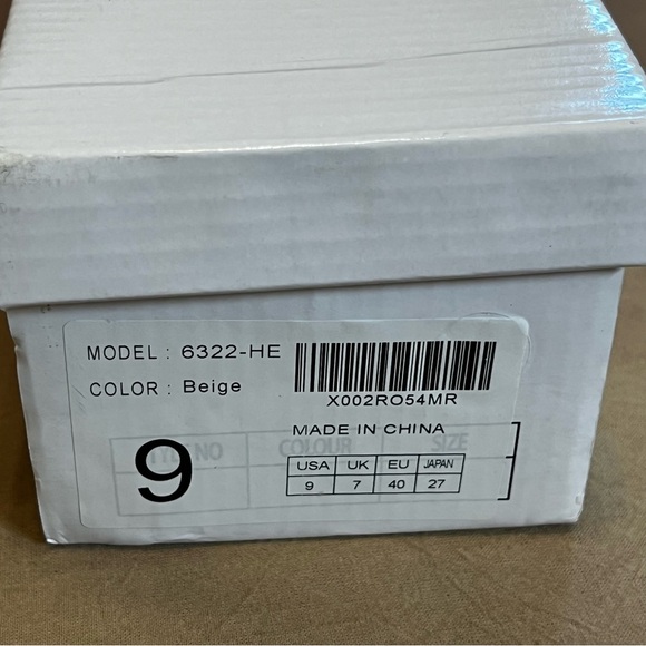 NIB Women’s Ballet Flats, Stretchy, Foldable, Beige Knit, Sz 9 - Picture 9 of 9